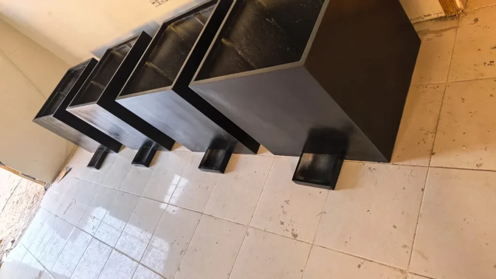 مراكن زرع بالجملة — أحواض زراعية فيبر جلاس متطابقة جاهزة للتوريد